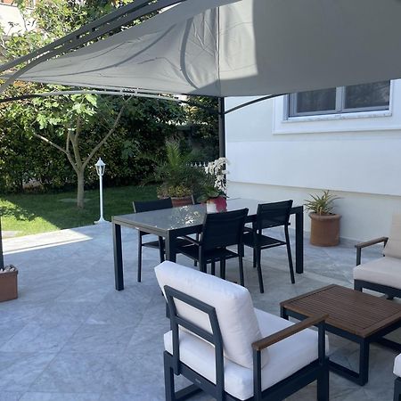 Villa Bianca A Few Steps By The Sea With Exclusive Garden & Jacuzzi Livorno Exterior foto