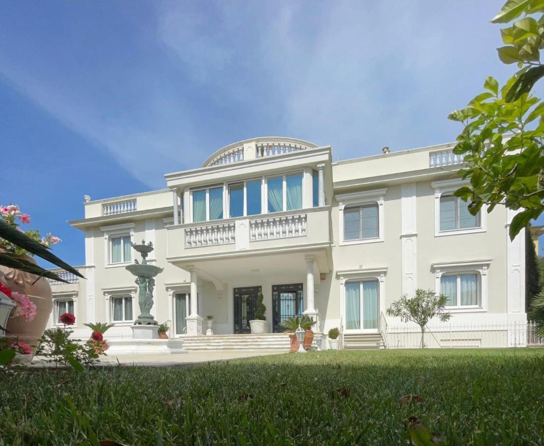 Villa Bianca A Few Steps By The Sea With Exclusive Garden & Jacuzzi Livorno Exterior foto
