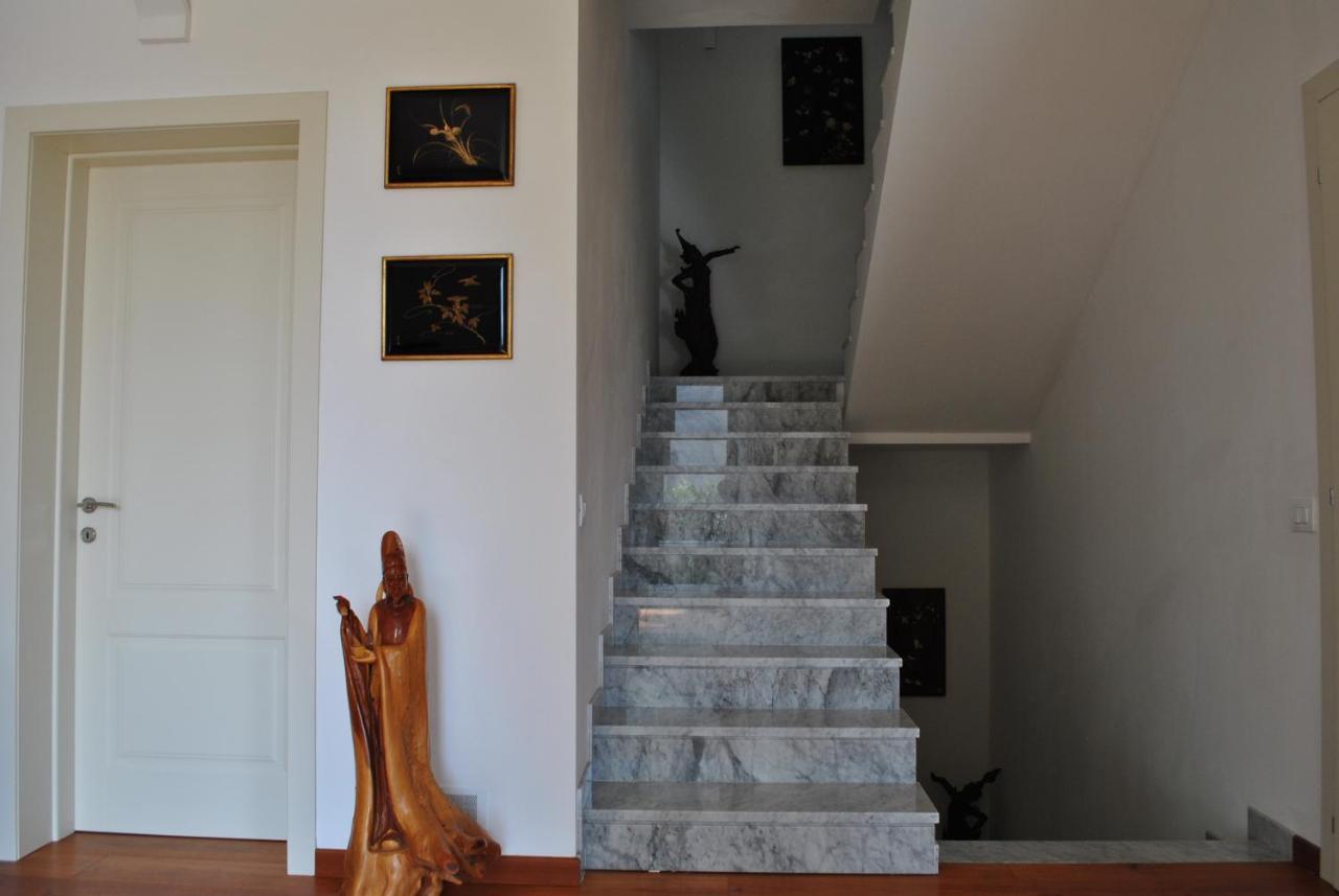 Villa Bianca A Few Steps By The Sea With Exclusive Garden & Jacuzzi Livorno Exterior foto
