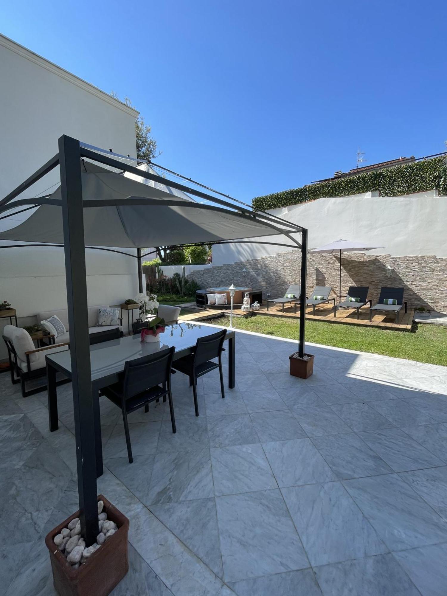 Villa Bianca A Few Steps By The Sea With Exclusive Garden & Jacuzzi Livorno Exterior foto