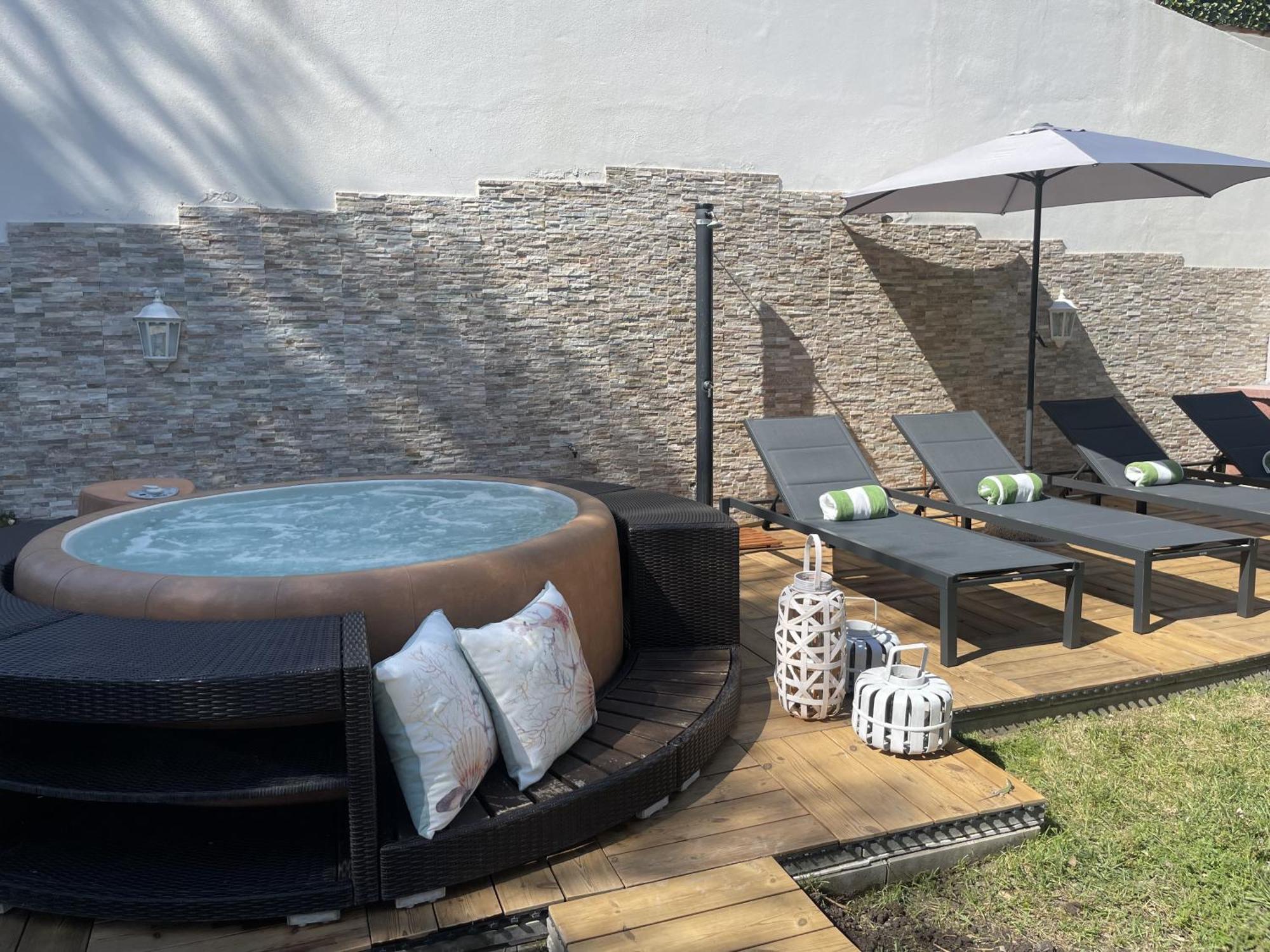 Villa Bianca A Few Steps By The Sea With Exclusive Garden & Jacuzzi Livorno Exterior foto