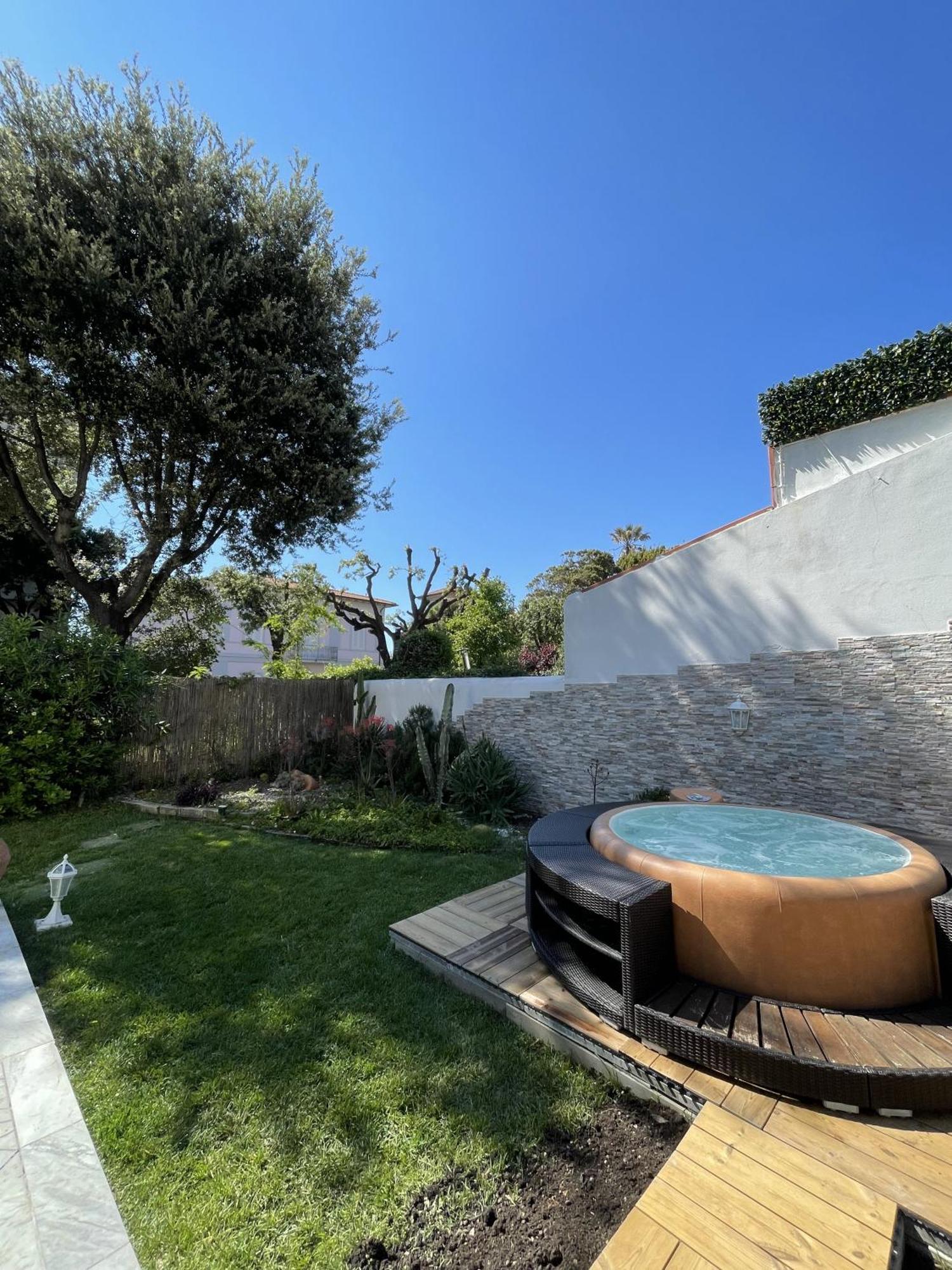 Villa Bianca A Few Steps By The Sea With Exclusive Garden & Jacuzzi Livorno Exterior foto